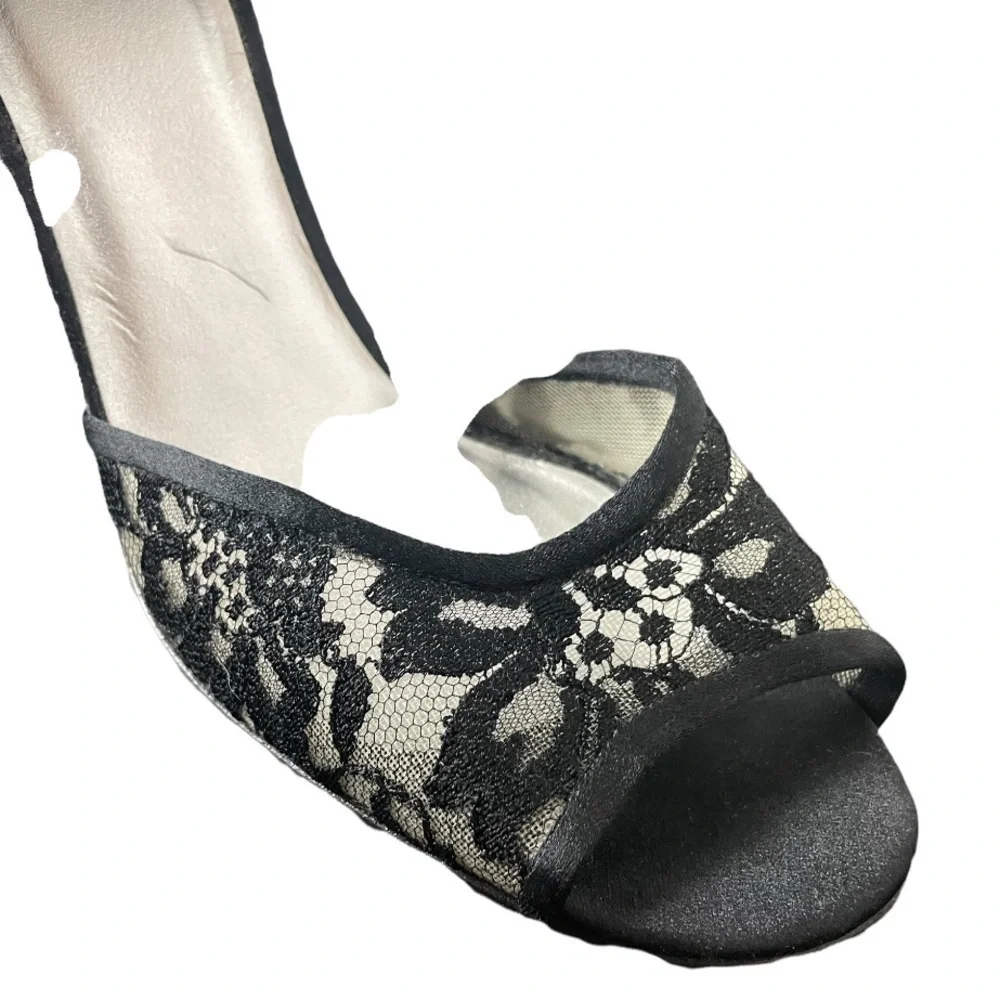 Stuart Weitzman, Black lace heel - Picture 3 of 9